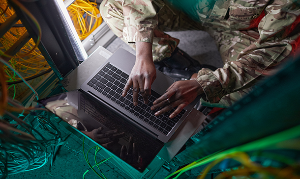 Military Connectors: Rugged RF Solutions, Standards, and Buying Guide