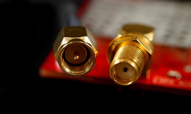 How to Choose a Satellite Connector? A Guide to Satellite Coax Connector Specifications, Installation, and Causes of No Signal