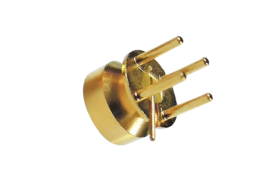 SSMP(SMPM) R/A PLUG CONNECTOR SMOOTH BORE PCB THRU HOLE MOUNT